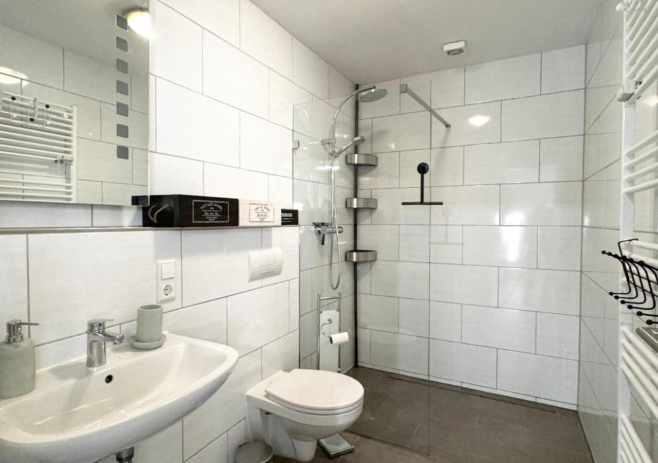 Greenhouse Living Apartment Nivis Mit Garten - 4 Minuten Nach Winterberg - Wandern, Mountainbike Fahren - Natur Geniessen Medebach Buitenkant foto