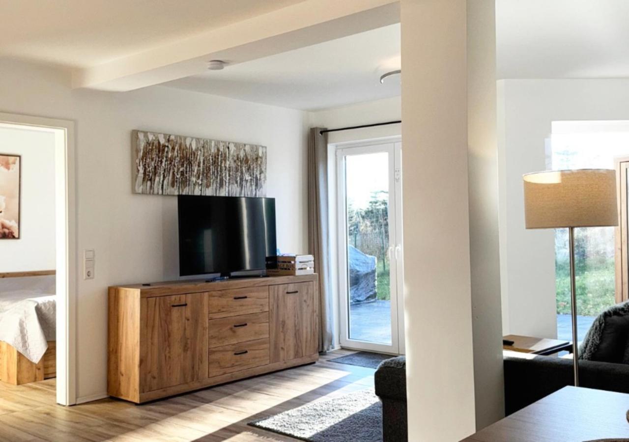 Greenhouse Living Apartment Nivis Mit Garten - 4 Minuten Nach Winterberg - Wandern, Mountainbike Fahren - Natur Geniessen Medebach Buitenkant foto